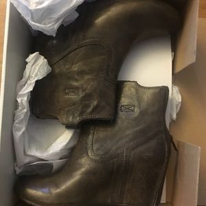 Frye boots Carson Wedge Bootie Great Condition!!